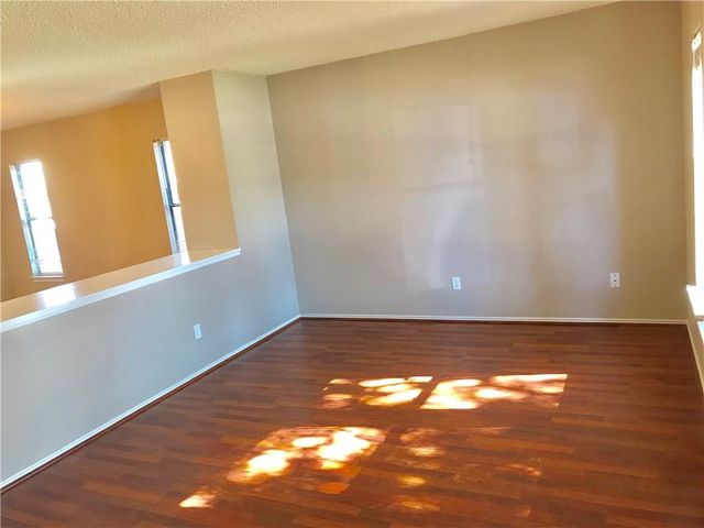 912 Justeford DR, Pflugerville, TX 78660