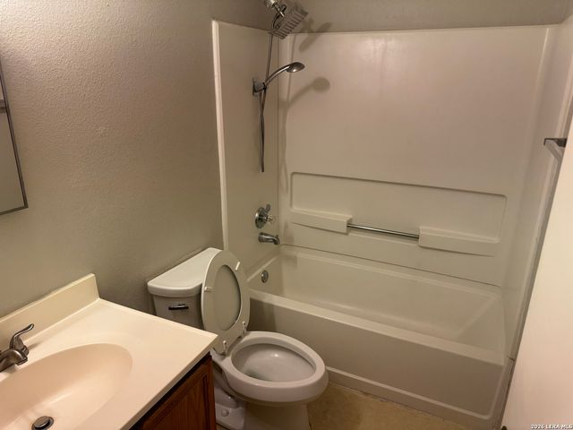 13630 ESCORT DR, San Antonio, TX 78233