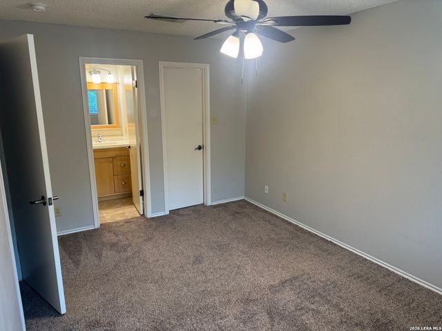 13630 ESCORT DR, San Antonio, TX 78233