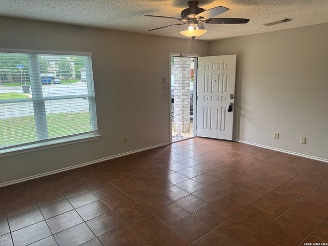 13630 ESCORT DR, San Antonio, TX 78233