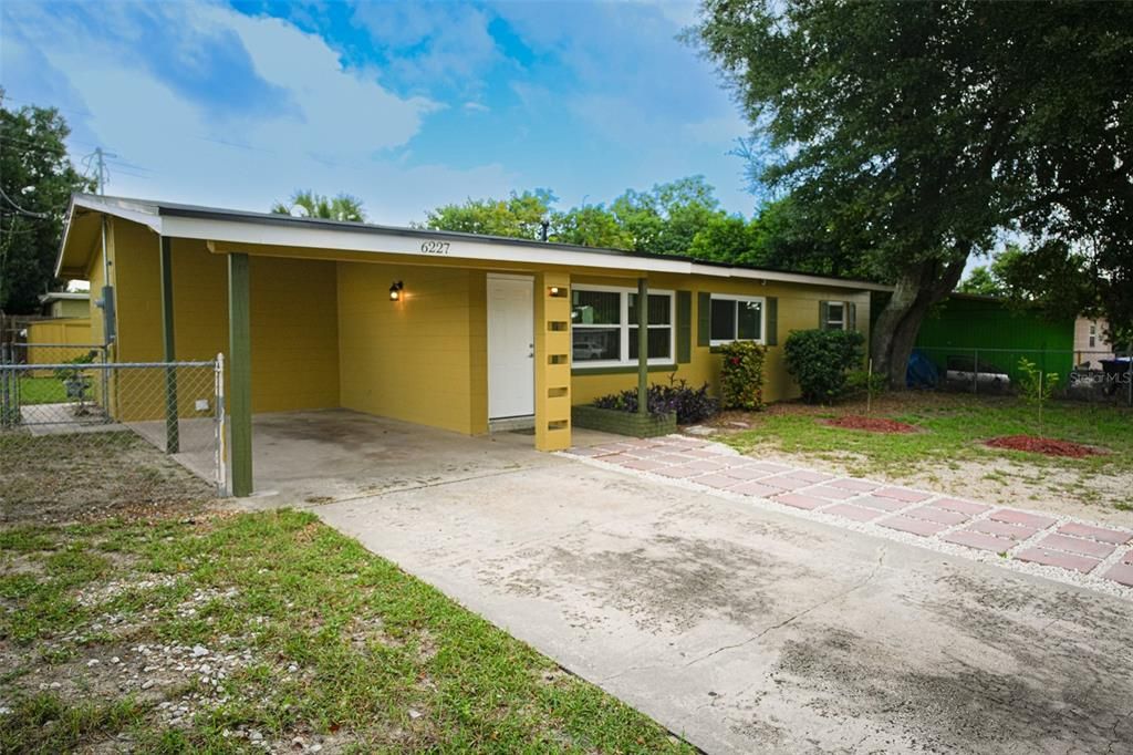 6227 NE MELBOURNE AVENUE, Orlando, FL 32835