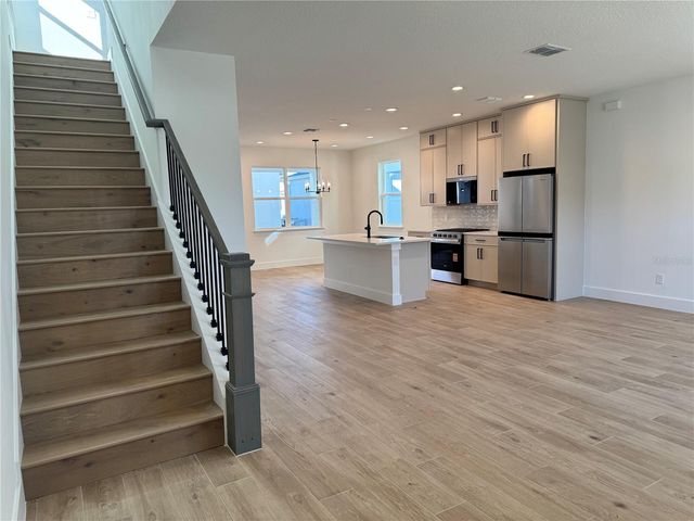 1833 CROWNCREST DRIVE, Apopka, FL 32703