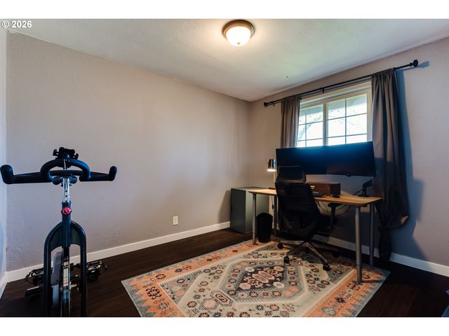 3958 PAM St, Eugene, OR 97402