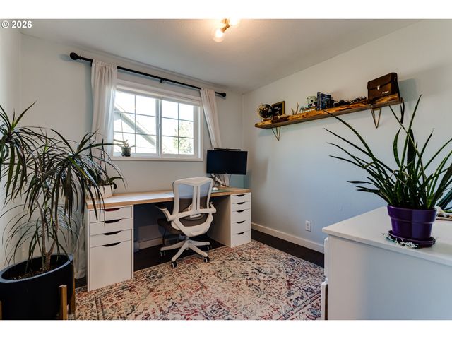 3958 PAM St, Eugene, OR 97402