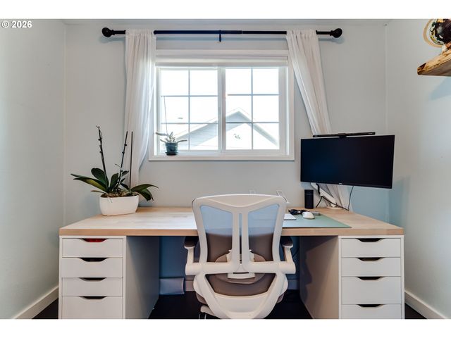 3958 PAM St, Eugene, OR 97402