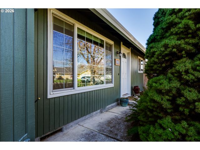 3958 PAM St, Eugene, OR 97402