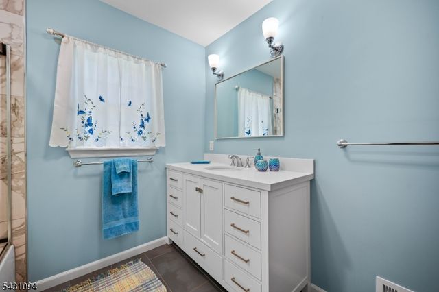 339 Mountain View Rd, Montgomery Twp., NJ 08540
