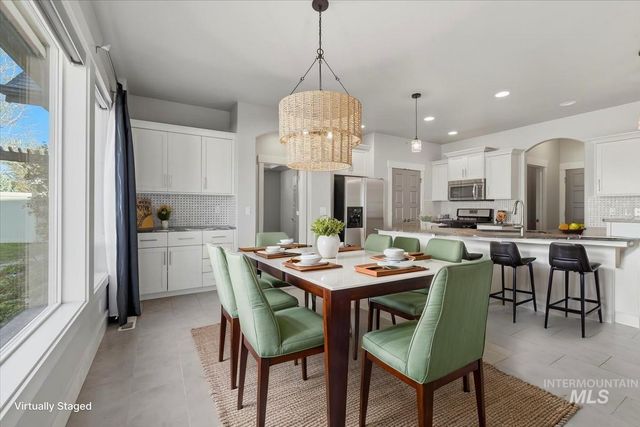 15381 Silver Oak Way, Caldwell, ID 83607