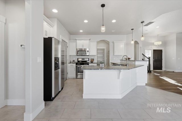 15381 Silver Oak Way, Caldwell, ID 83607