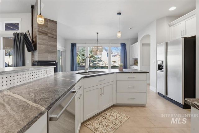 15381 Silver Oak Way, Caldwell, ID 83607