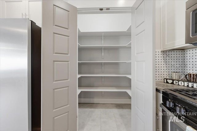 15381 Silver Oak Way, Caldwell, ID 83607