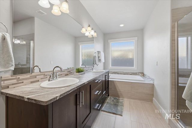 15381 Silver Oak Way, Caldwell, ID 83607