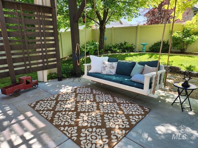 15381 Silver Oak Way, Caldwell, ID 83607