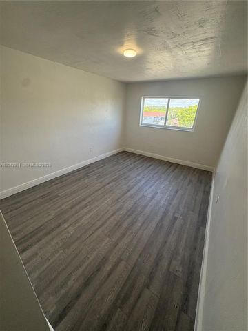 13285 NE 6th Ave N402, North Miami, FL 33161