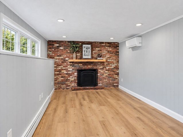 5 Spring Valley Road, Medfield, MA 02052