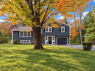 5 Spring Valley Road, Medfield, MA 02052