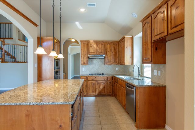 1013 Shearwater Lane, Garland, TX 75043