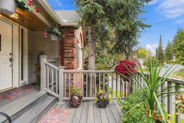 1306 E Sara Ln, Spokane, WA 99223