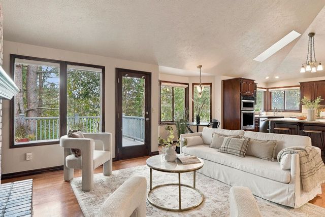 1306 E Sara Ln, Spokane, WA 99223