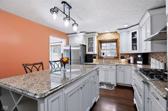 12110 Valley Brook Court, Indianapolis, IN 46229