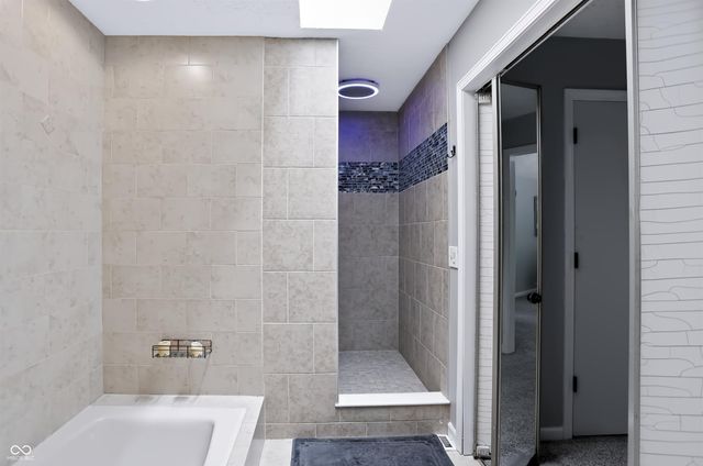 12110 Valley Brook Court, Indianapolis, IN 46229