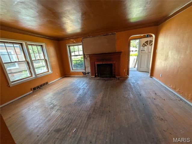 6804 Murray Street, St Louis, MO 63121