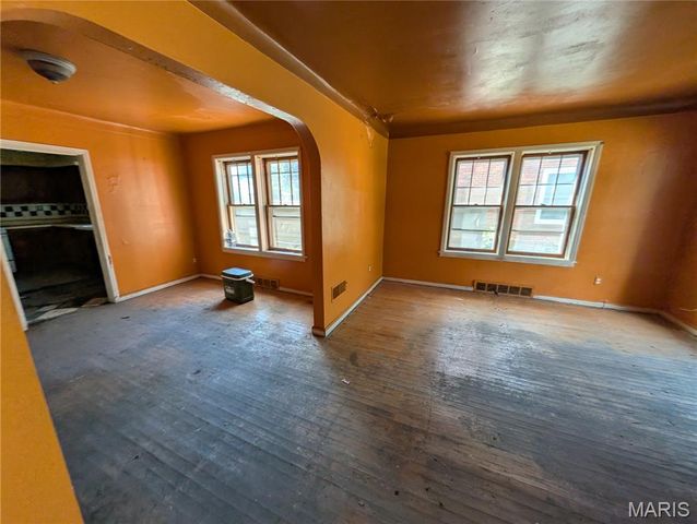6804 Murray Street, St Louis, MO 63121