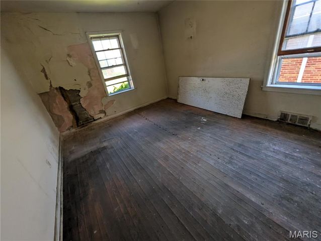 6804 Murray Street, St Louis, MO 63121