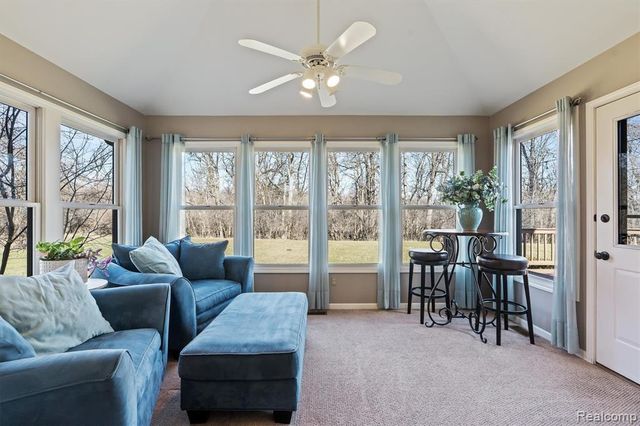 1453 Maplewood Drive, Saline, MI 48176