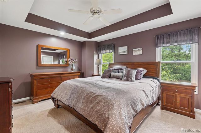 1453 Maplewood Drive, Saline, MI 48176