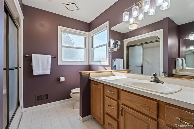 1453 Maplewood Drive, Saline, MI 48176