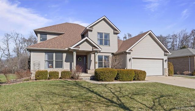 1453 Maplewood Drive, Saline, MI 48176