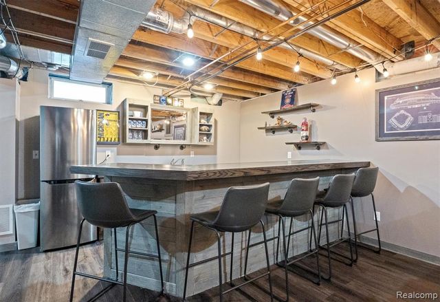 1453 Maplewood Drive, Saline, MI 48176