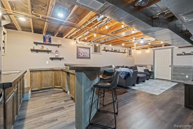 1453 Maplewood Drive, Saline, MI 48176