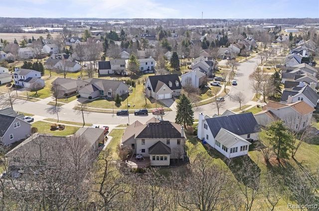 1453 Maplewood Drive, Saline, MI 48176