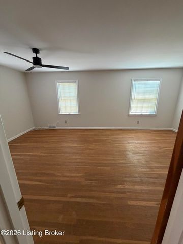 3101 Sunny Ln 4, Louisville, KY 40205