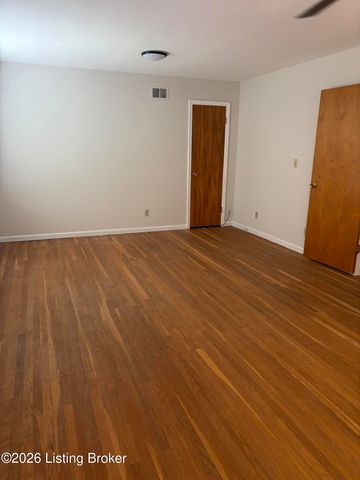 3101 Sunny Ln 4, Louisville, KY 40205