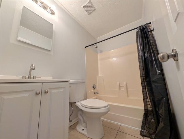 4960 Cold Springs Drive NW, Lilburn, GA 30047