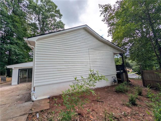 4960 Cold Springs Drive NW, Lilburn, GA 30047