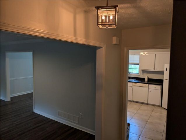 4960 Cold Springs Drive NW, Lilburn, GA 30047