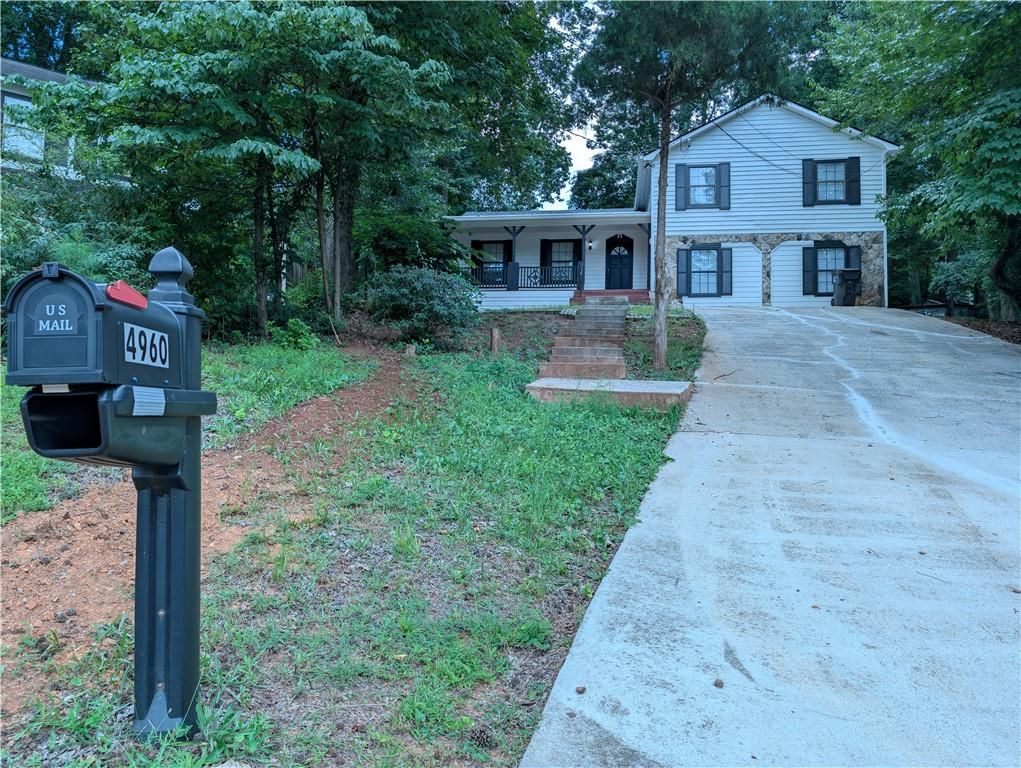 4960 Cold Springs Drive NW, Lilburn, GA 30047