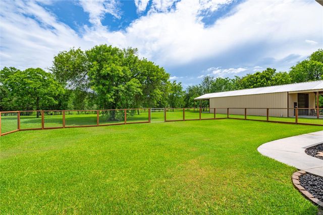 11208 Shirley Lane, Santa Fe, TX 77510