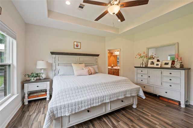 11208 Shirley Lane, Santa Fe, TX 77510
