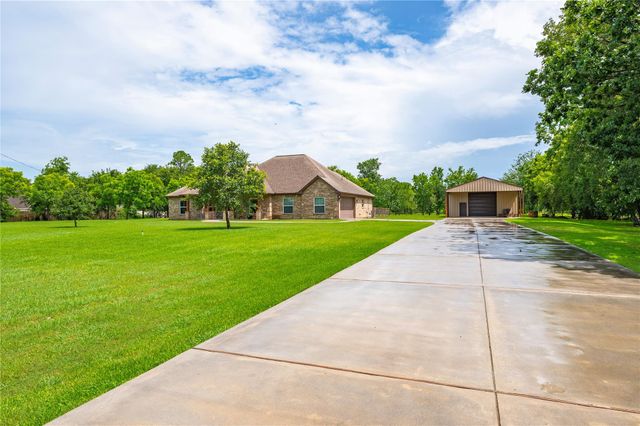 11208 Shirley Lane, Santa Fe, TX 77510