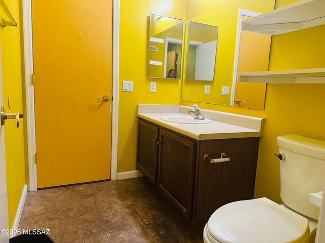 4641 S Paseo Rio Bravo, Tucson, AZ 85714