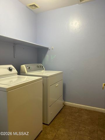 4641 S Paseo Rio Bravo, Tucson, AZ 85714