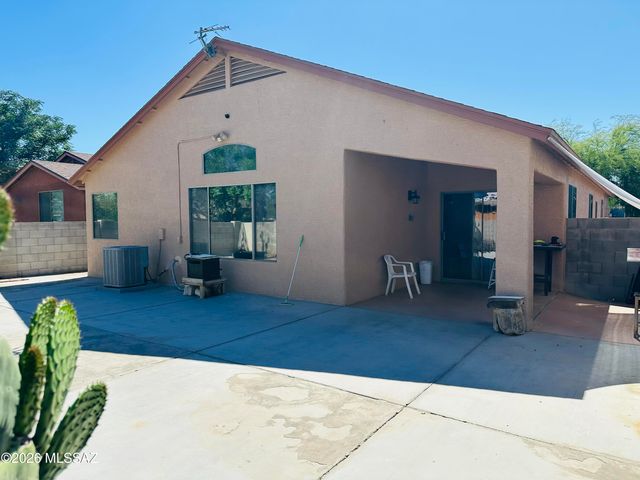 4641 S Paseo Rio Bravo, Tucson, AZ 85714