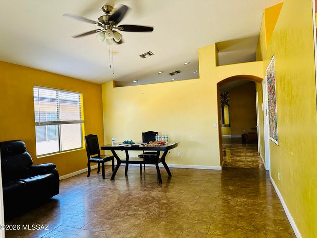 4641 S Paseo Rio Bravo, Tucson, AZ 85714