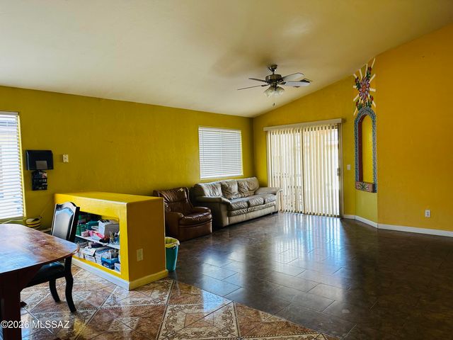 4641 S Paseo Rio Bravo, Tucson, AZ 85714