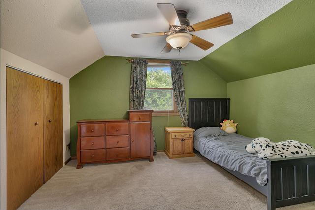 460 S 8th Street, Bird Island, MN 55310